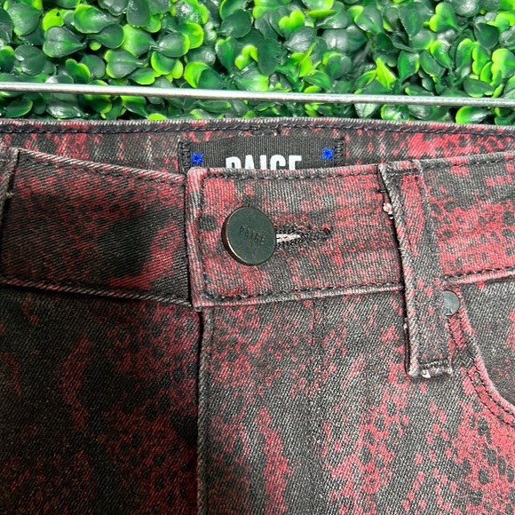 PAIGE Hoxton Ultra Skinny Pants Snake skin Print Red & Black size 26 - Picture 2 of 10
